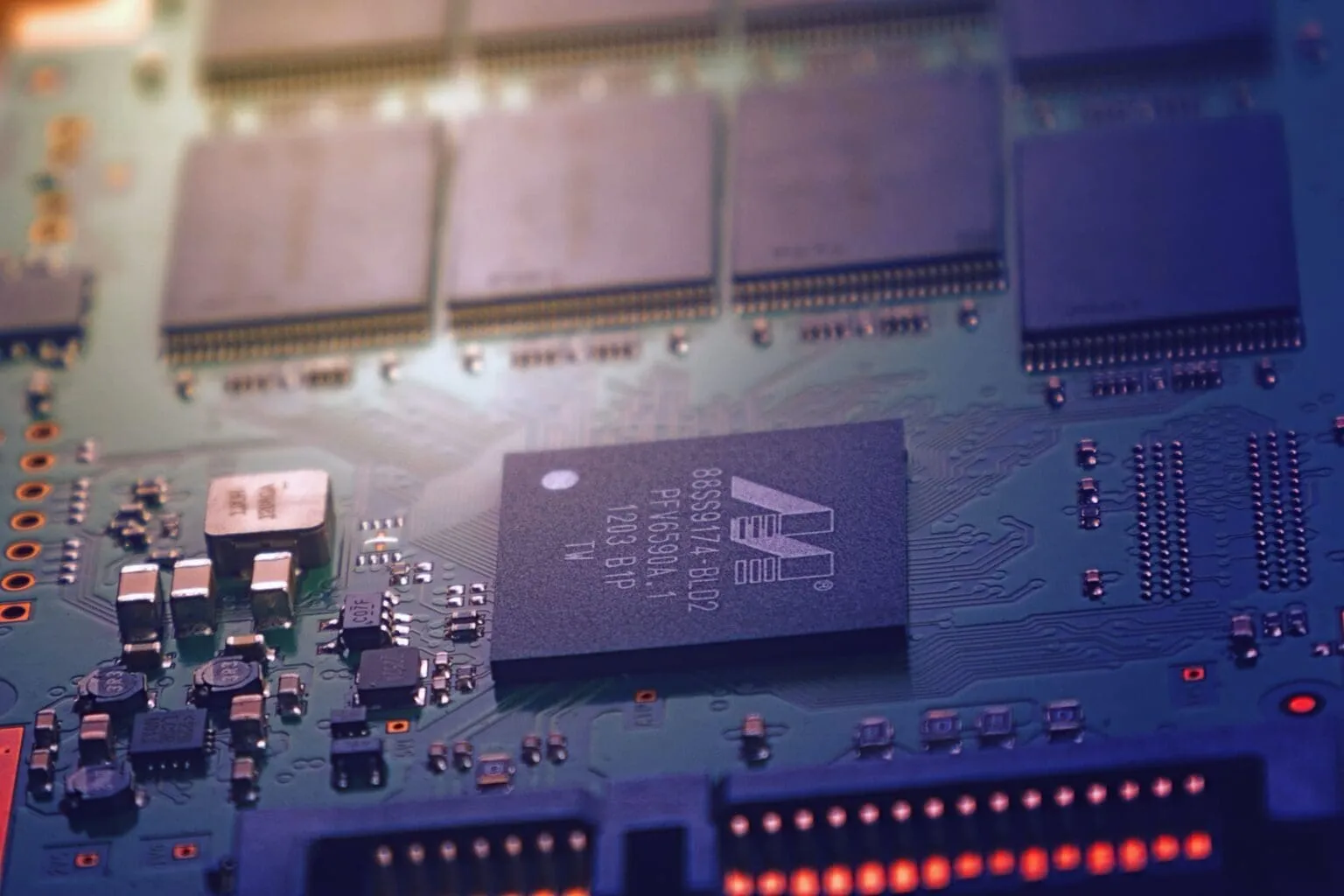 Microchip Component